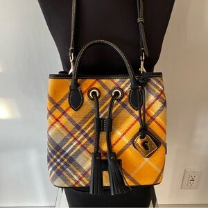 VTG Dooney & Bourke Tartan Collection Victoria Yellow Bucket Crossbody Like New